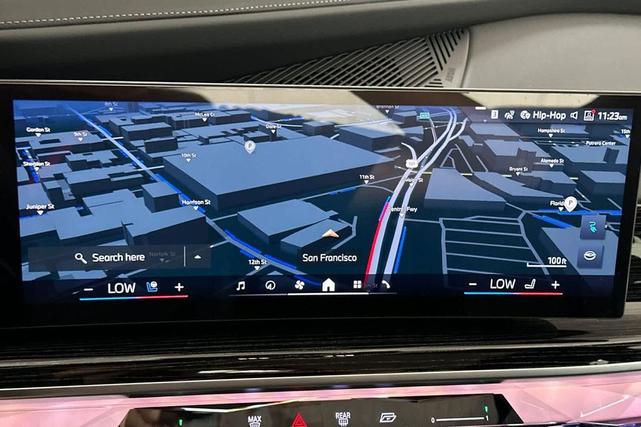 Photo of 2025 Brooklyn Grey Metallic BMW i7