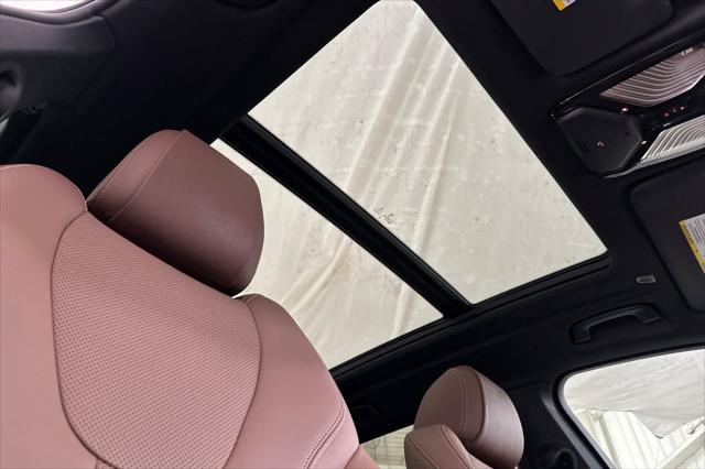 Photo of 2021 Alpine White BMW X5