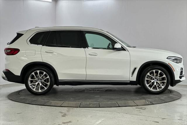 Photo of 2021 Alpine White BMW X5