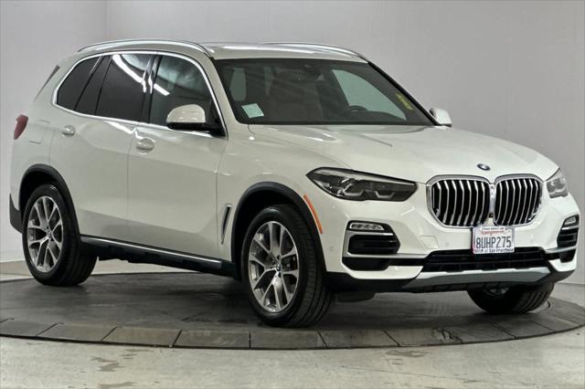 Photo of 2021 Alpine White BMW X5