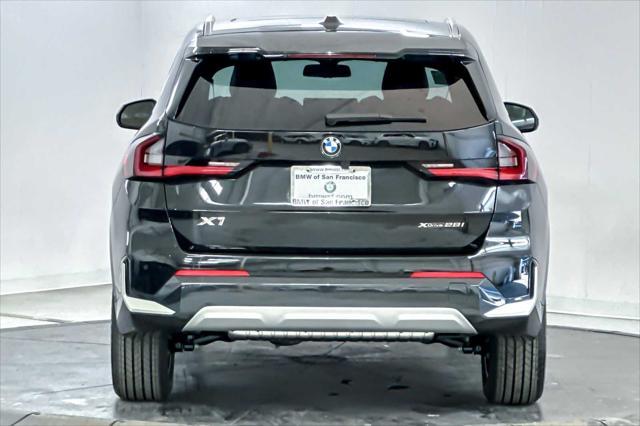 Photo of 2025 Black Sapphire Metallic BMW X1