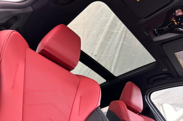 Photo of 2025 Black Sapphire Metallic BMW X1