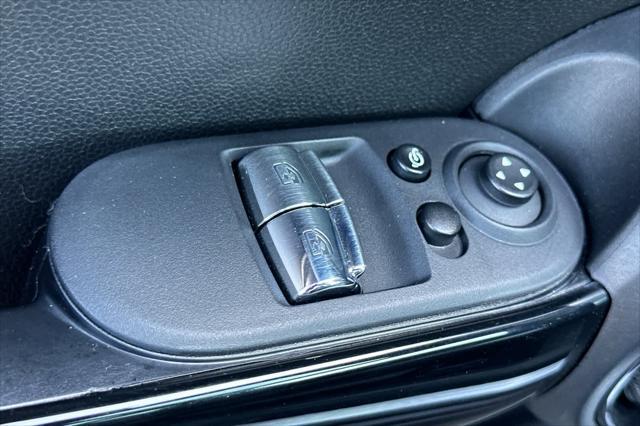 Photo of 2022 Island Blue Metallic MINI Hardtop