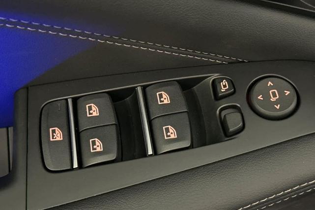 Photo of 2026 Skyscraper Grey Metallic BMW X5 PHEV