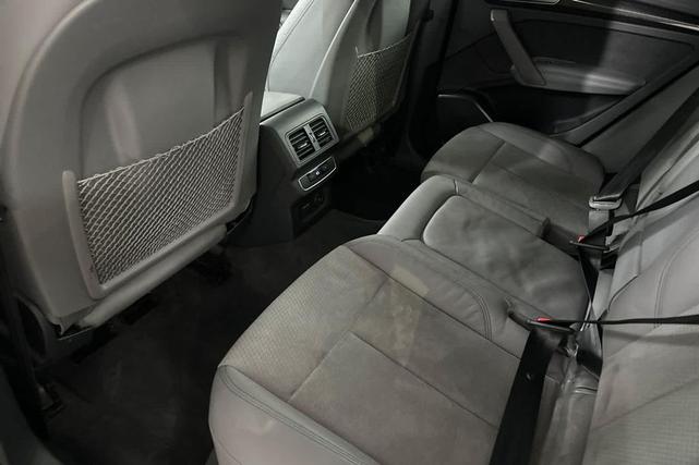 Photo of 2022 Quantum Gray Audi SQ5