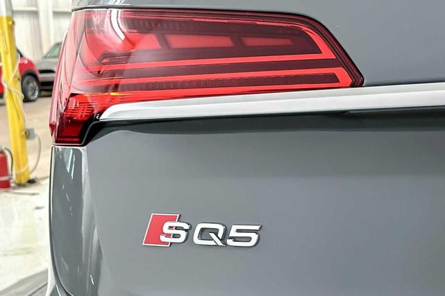 Photo of 2022 Quantum Gray Audi SQ5