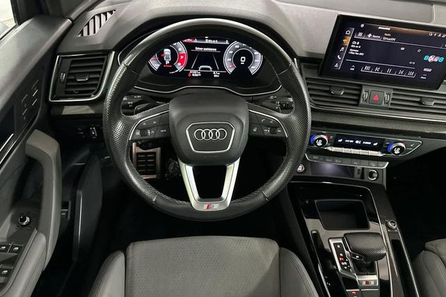 Photo of 2022 Quantum Gray Audi SQ5