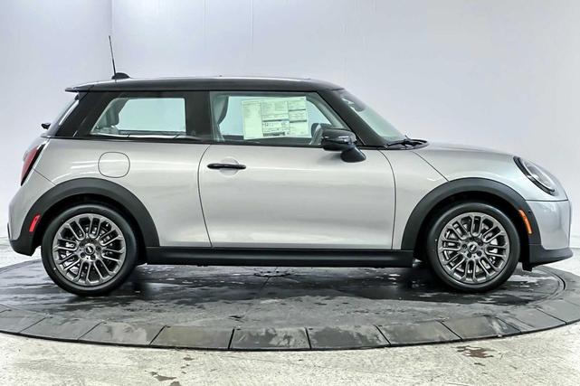 Photo of 2025 Melting Silver III Metallic MINI Hardtop