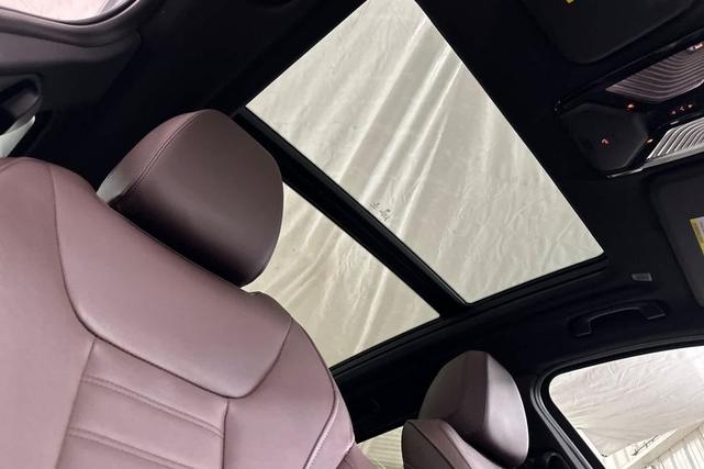 Photo of 2023 Skyscraper Gray Metallic BMW X3