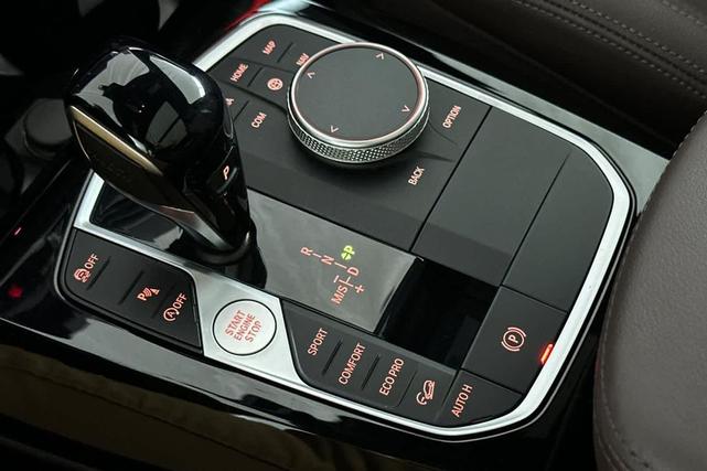 Photo of 2023 Skyscraper Gray Metallic BMW X3