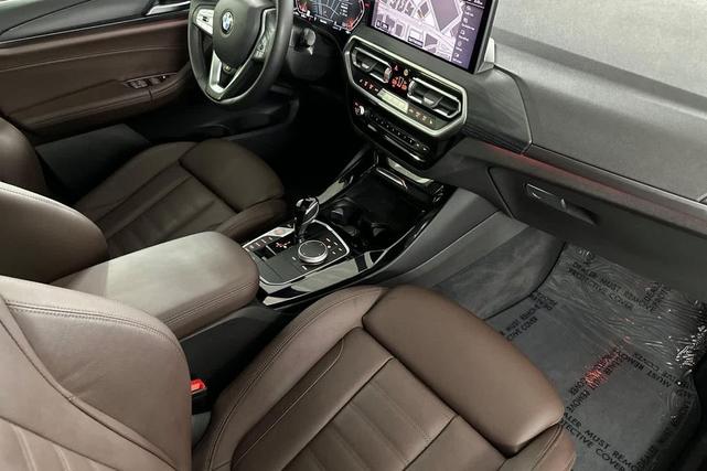 Photo of 2023 Skyscraper Gray Metallic BMW X3