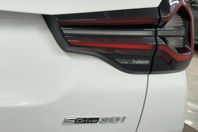 Photo of 2024 White BMW X3