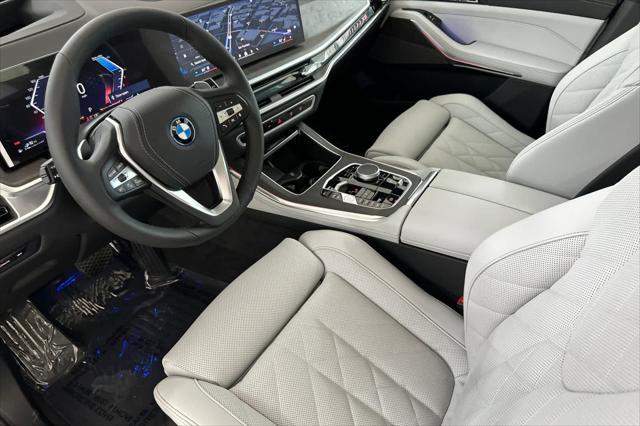 Photo of 2026 Tanzanite Blue II Metallic BMW X5 PHEV