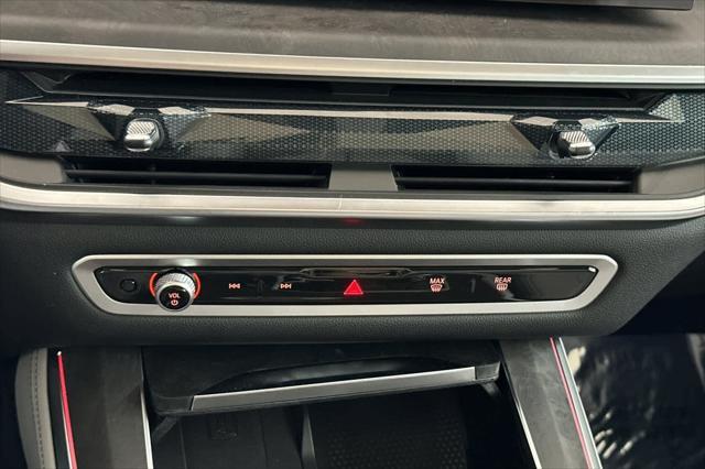 Photo of 2026 Tanzanite Blue II Metallic BMW X5 PHEV