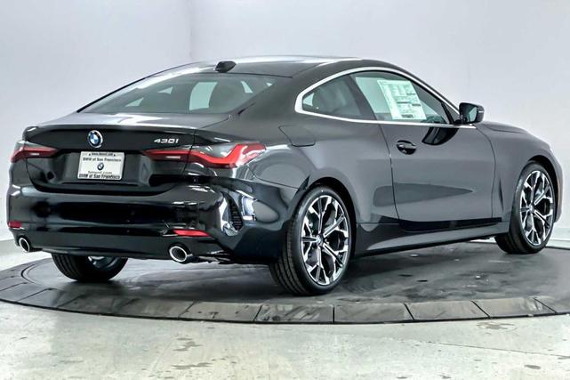 Photo of 2025 Black Sapphire Metallic BMW 430