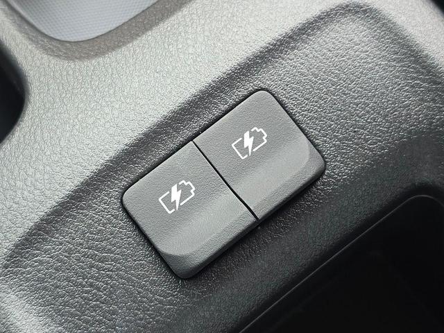 Photo of 2025 Gun Metallic Nissan Versa
