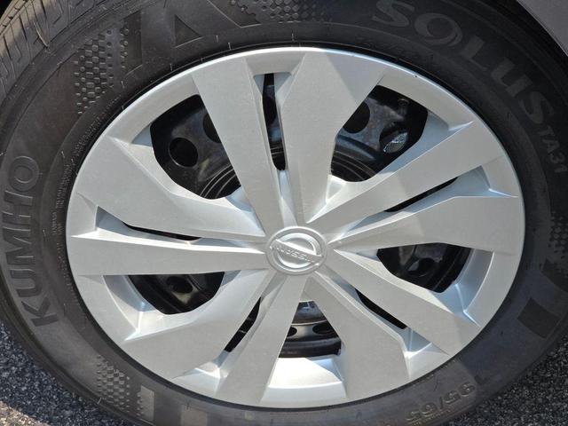 Photo of 2025 Gun Metallic Nissan Versa