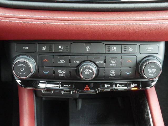 Photo of 2024 DB Black Crystal Clearcoat Dodge Durango