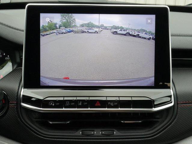 Photo of 2024 Baltic Gray Metallic Clearcoat Jeep Compass