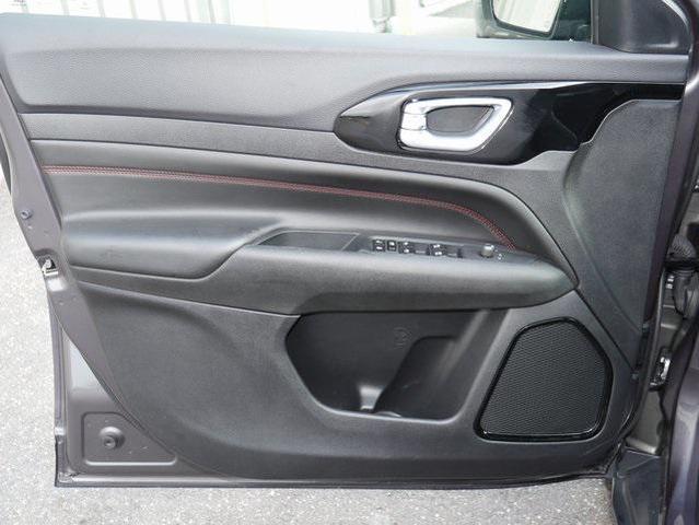Photo of 2024 Baltic Gray Metallic Clearcoat Jeep Compass