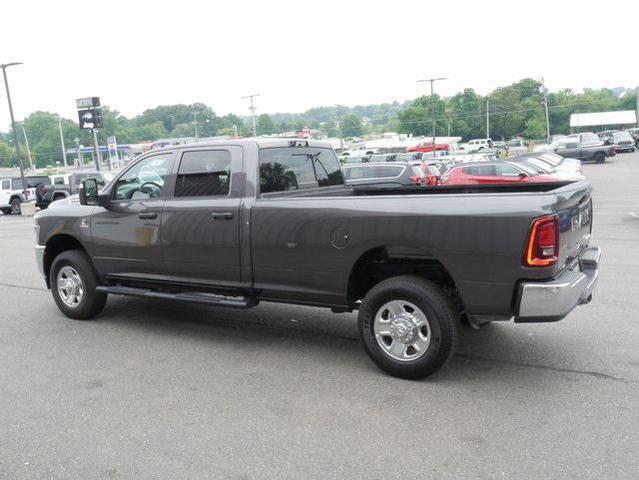 Photo of 2025 Granite Crystal Metallic Clearcoat RAM 2500