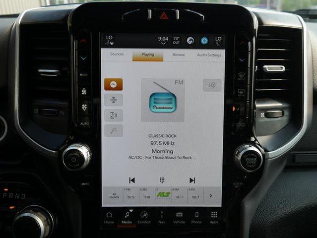 Photo of 2023 Diamond Black Crystal Pearlcoat RAM 1500