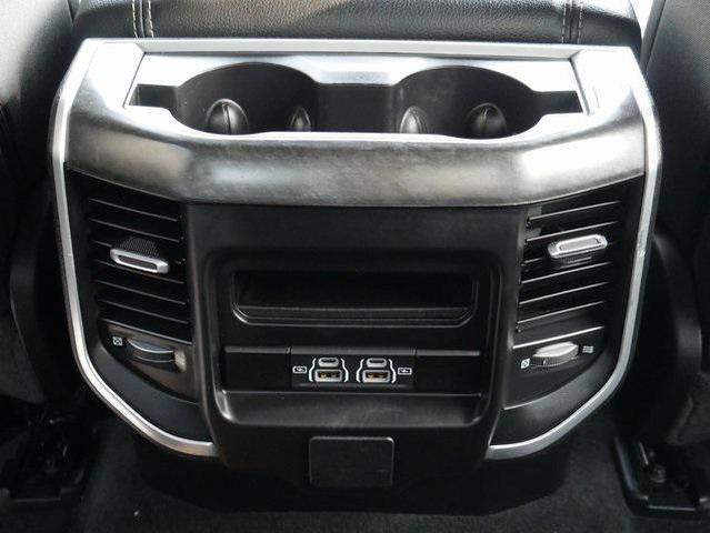 Photo of 2023 Diamond Black Crystal Pearlcoat RAM 1500