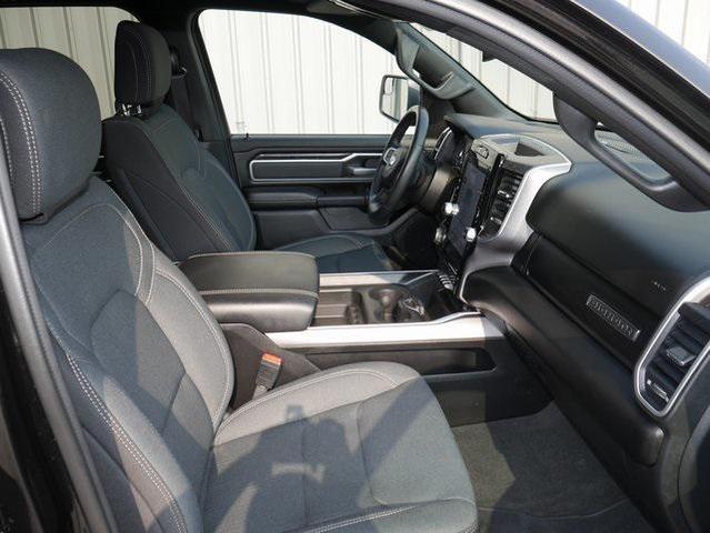 Photo of 2023 Diamond Black Crystal Pearlcoat RAM 1500