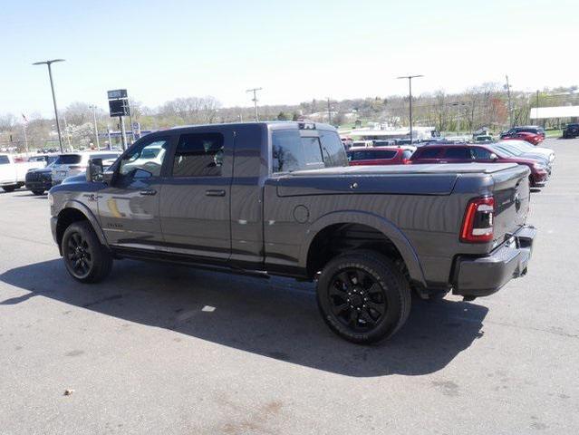 Photo of 2024 Granite Crystal Metallic Clearcoat RAM 2500