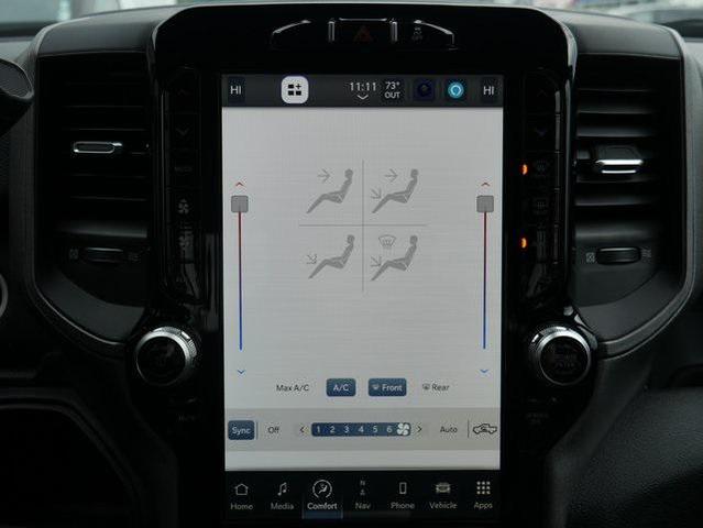 Photo of 2024 Diamond Black Crystal Pearlcoat RAM 2500