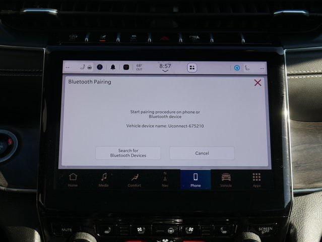Photo of 2025 Bright White Clearcoat Jeep Grand Cherokee L
