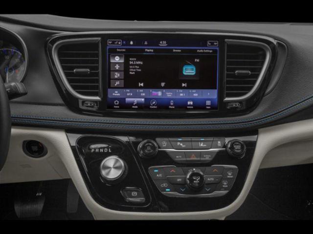 Photo of 2021 Red Chrysler Pacifica