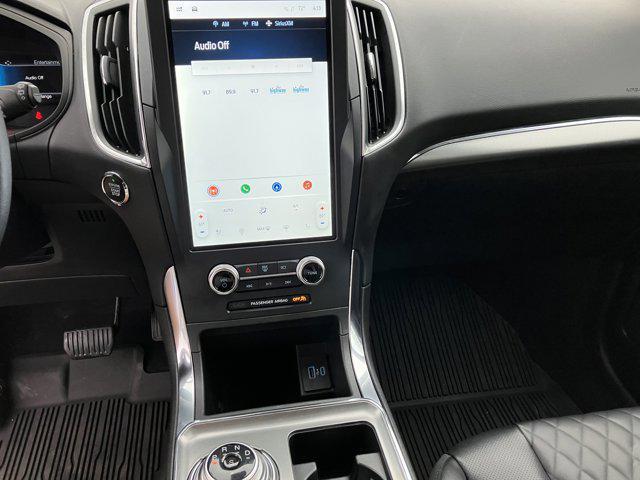 Photo of 2024 Red Ford Edge