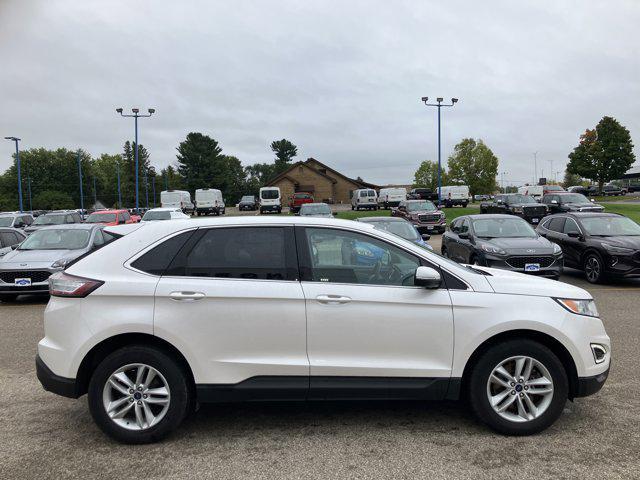 Photo of 2018 White Ford Edge