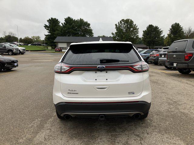 Photo of 2018 White Ford Edge