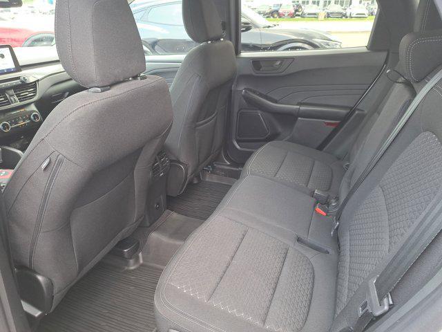 Photo of 2023 Oxford White Ford Escape