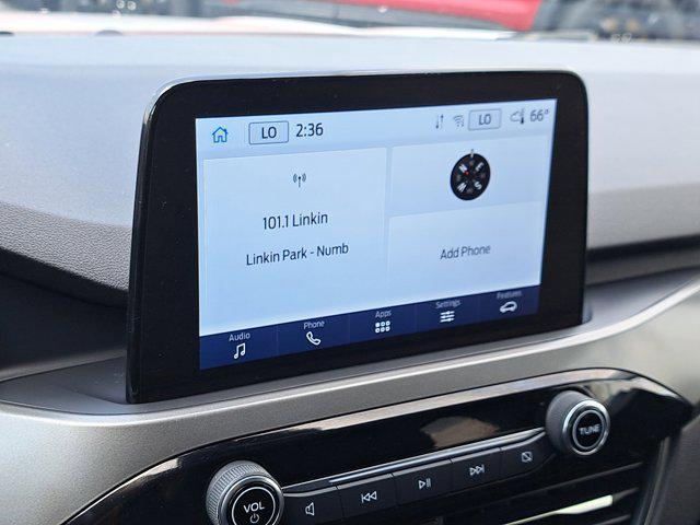 Photo of 2023 Oxford White Ford Escape