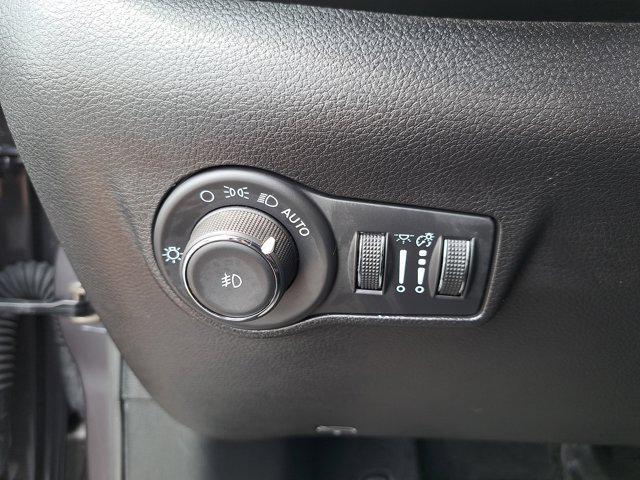 Photo of 2024 Baltic Gray Metallic Clearcoat Jeep Compass
