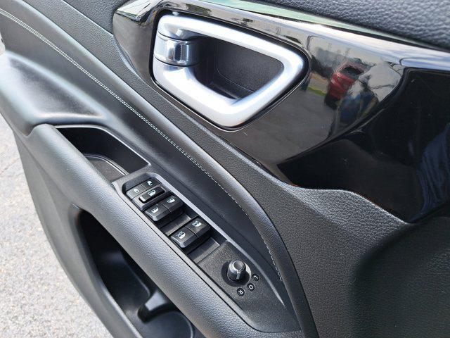 Photo of 2024 Baltic Gray Metallic Clearcoat Jeep Compass
