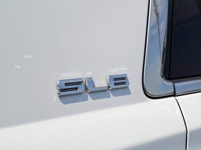 Photo of 2017 Summit White GMC Yukon