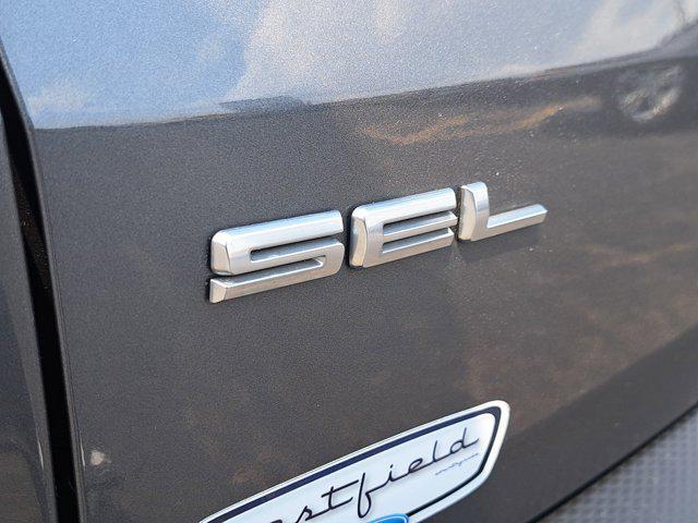 Photo of 2021 Carbonized Gray Metallic Ford Escape