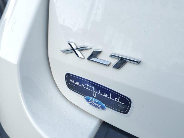 Photo of 2021 Star White Metallic Tri-Coat Ford Explorer