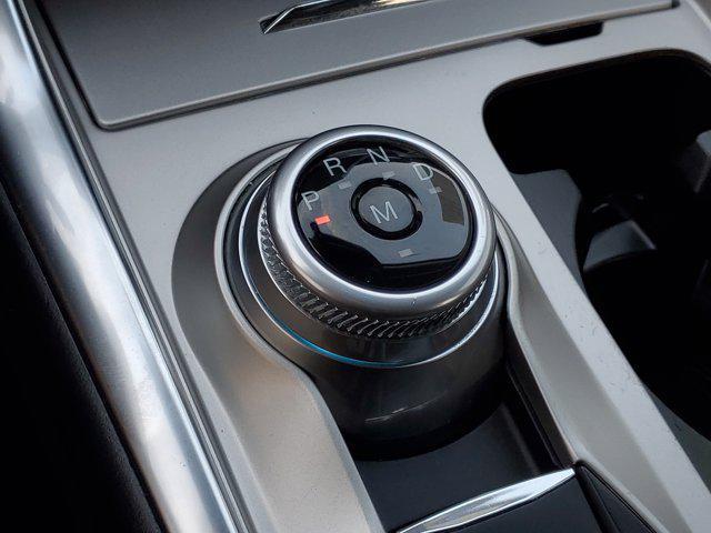 Photo of 2021 Star White Metallic Tri-Coat Ford Explorer
