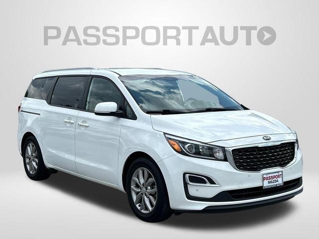 Photo of 2020 Snow White Pearl Kia Sedona