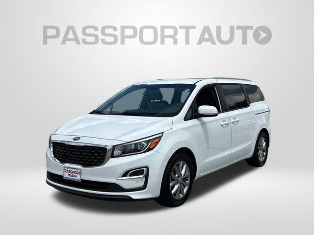 Photo of 2020 Snow White Pearl Kia Sedona