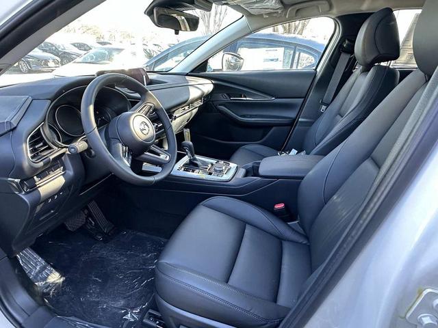 Photo of 2025 Snowflake White Pearl Mica Mazda CX-30