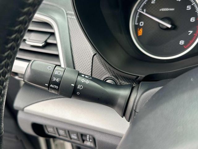 Photo of 2021 Crystal White Pearl Subaru Forester