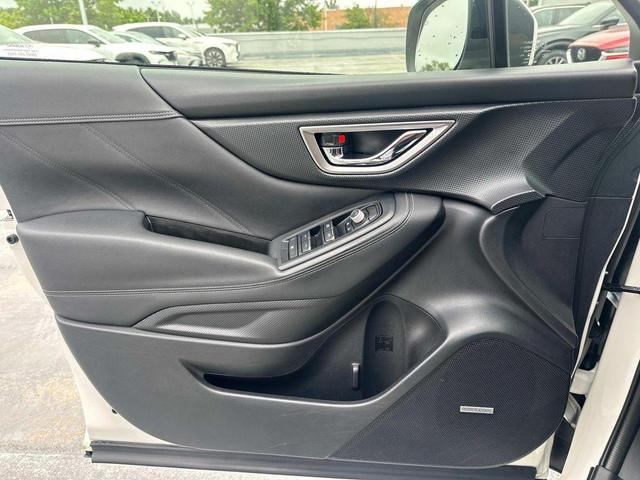 Photo of 2021 Crystal White Pearl Subaru Forester