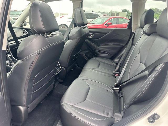 Photo of 2021 Crystal White Pearl Subaru Forester
