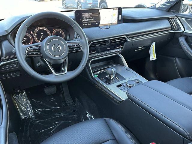 Photo of 2025 Rhodium Mazda CX-70